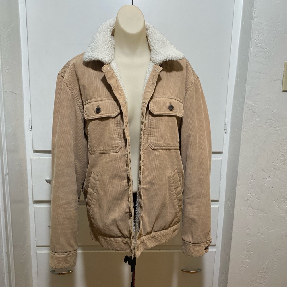 Cream and tan #trucker #sherpa H&M jacket